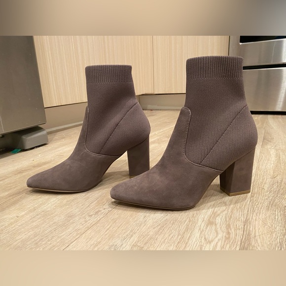 New Steve Madden Suede Boots - Picture 2 of 3